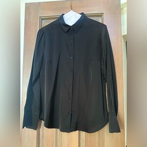 Black long sleeve Banana Republic shirt